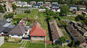 Veľký Biel, okr. SC – NA PREDAJ starší, čiastočne prerobený,