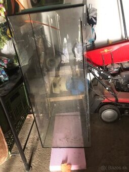 Predám akvárium 200l