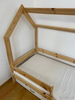 Detská domčeková posteľ