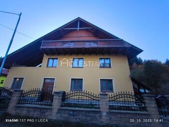 Predám exkluzívne veľký rodinný dom - Nesluša - 1