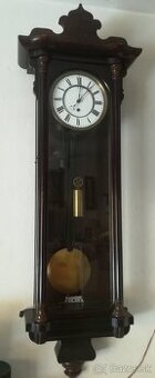 Nástenné závažové hodiny