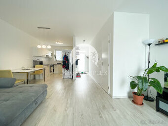 Reality KOMPLEX s.r.o. Vám ponúka NA PREDAJ štýlový dvojpodl