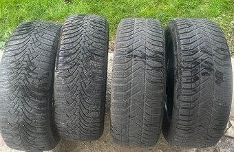 Predám 205/55 R16 zimne 4ks celoročne