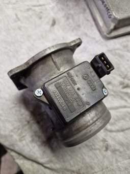 Vaha vzduchu golf 3 2.0 85kw AGG - 1