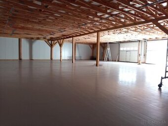 NA prenájom hala 1100m2,LEvice - 1
