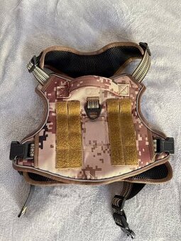 Predam postroje pre stredne psiky