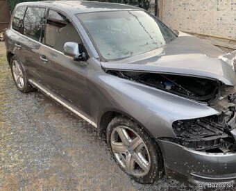 Rozpredam Volkswagen Touareg 5.0 V10 TDI 230kw AYH 4x4