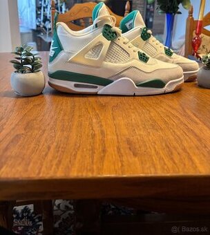 Jordan 4 SB Pine Green