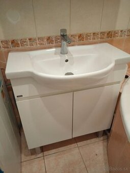 Umývadlo so skrinkou