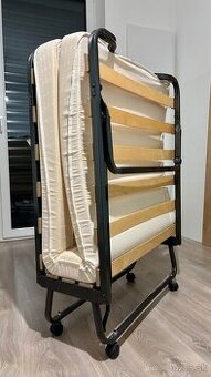 Skladacia posteľ na kolieskach