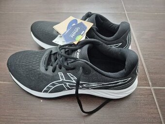 Asics bežecké topánky 44,5
