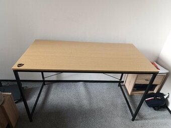 Predám Kancelársky stôl