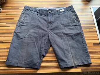 Tommy hilfiger kratasy L