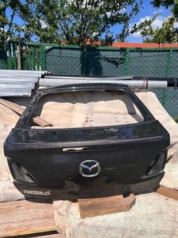 Kufor Mazda 6
