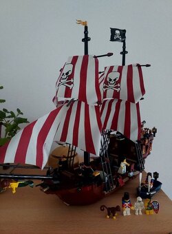 Lego castle, knights, pirates