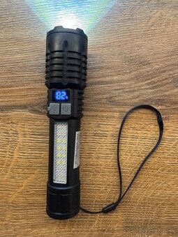 Výkonná LED Baterka 800mAh