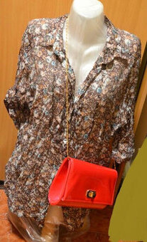 Oversize značková kvetinová blúzka roll up M/XL