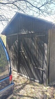 Darujem za odvoz rozkladaciu garáž/drevo