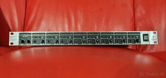 BEHRINGER POWERPLAY PRO na 8 slúchadiel
