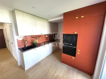 3+1 IZBOVÝ BYT, ŽILINA-SOLINKY, KOMPLET REKONŠTRUKCIA,...