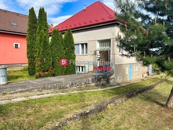 Rodinný dom s rozlahľým pozemkom 2189 m2, Krušovce, Topoľča