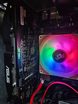 Herny pocitac Intel Xeon