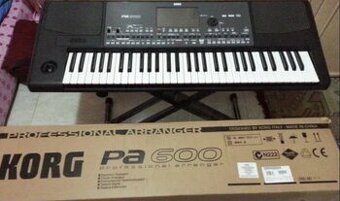 Korg pa600