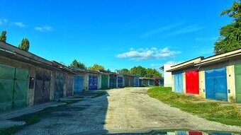 Hľadam Gáraž na ulici 5.Aprila sever BN. NA PRENÁJOM