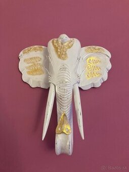 Ručne robená nástenná dekorácia z exotického dreva