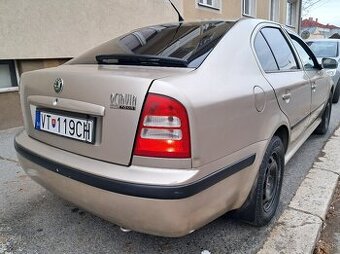 Škoda Octavia 1.6 benzín TOUR