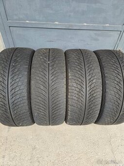 235/45r18