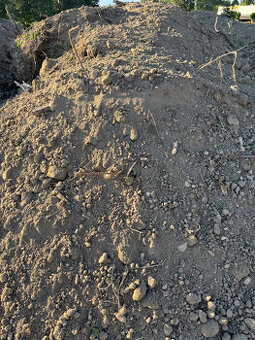 Darujem zásypovu zeminu