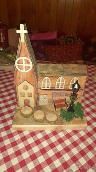 Handmade z dreva kostolik