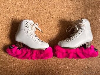 Detske Jackson Mystique korcule vel. 2