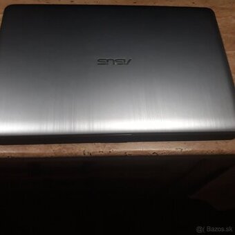 Predam notebook. 70   0940 572 778