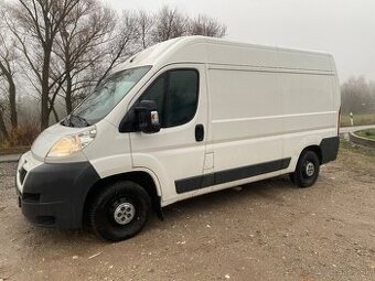 Predám Peugeot Boxer 2,2 diesel 81kw rv 12/2012