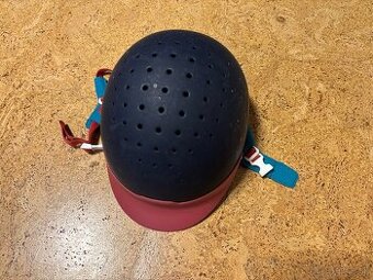 Predám jazdecké prilby Decathlon