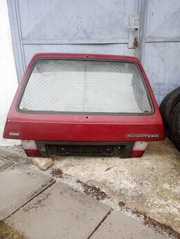 Škoda favorit kufor,svetlo