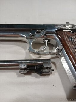 Predám pištoľ Taurus PT100AFS