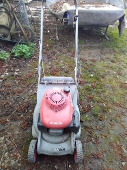 Predám kosačku Honda