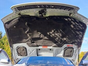 Predám prednú kapotu na Audi A8d2