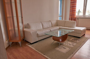 Veľký 2-izbový byt Ružinov zariadený podľa Feng-shui