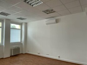 Kancelárie v centre s výbornou dostupnosťou ( 28m2 až 95m2). - 1