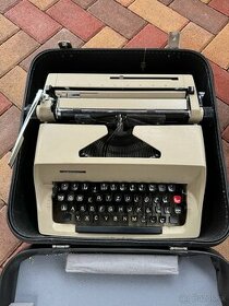 písací stroj CONSUL 2223