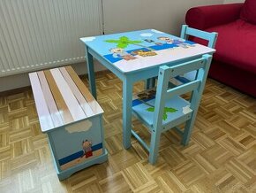 Detský stôl, stoličky a lavica