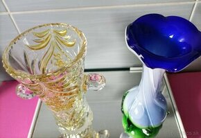 Krásne sklenené vázy