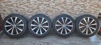 Predám orginal VW elektrony Syenit 6R0 601 025N , 5x100 r16