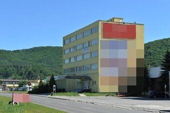 Na prenájom 14 kancelárií aj jednotlivo Banská Bystrica