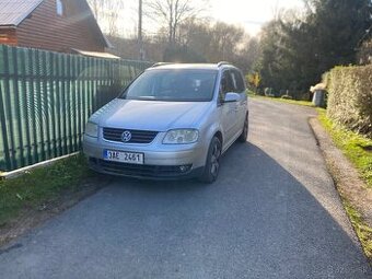 Volkswagen touran 2.0 tdi bkp rozredam na náhradné diely