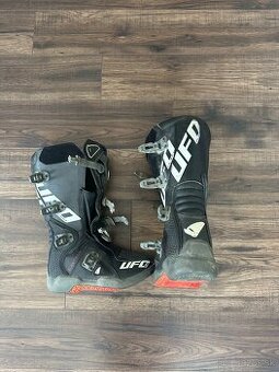 Motokrosove čižmy UFO